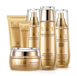 6pcs Moisturizing and Hydrating Skincare Set for Brightening and Revitalizing